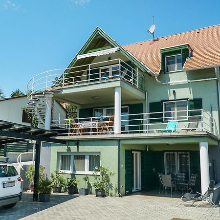 Fuegefa Apartman Balatonalmadi Exterior photo