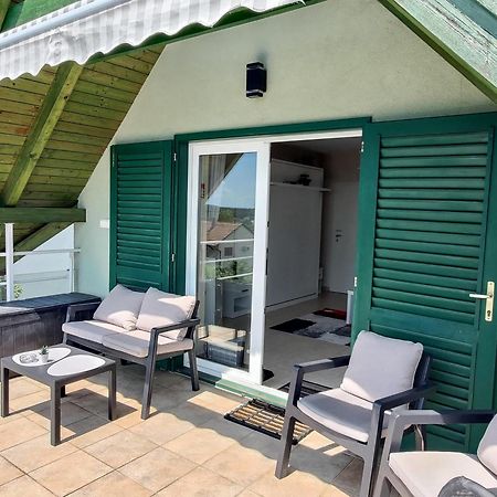 Fuegefa Apartman Balatonalmadi Exterior photo