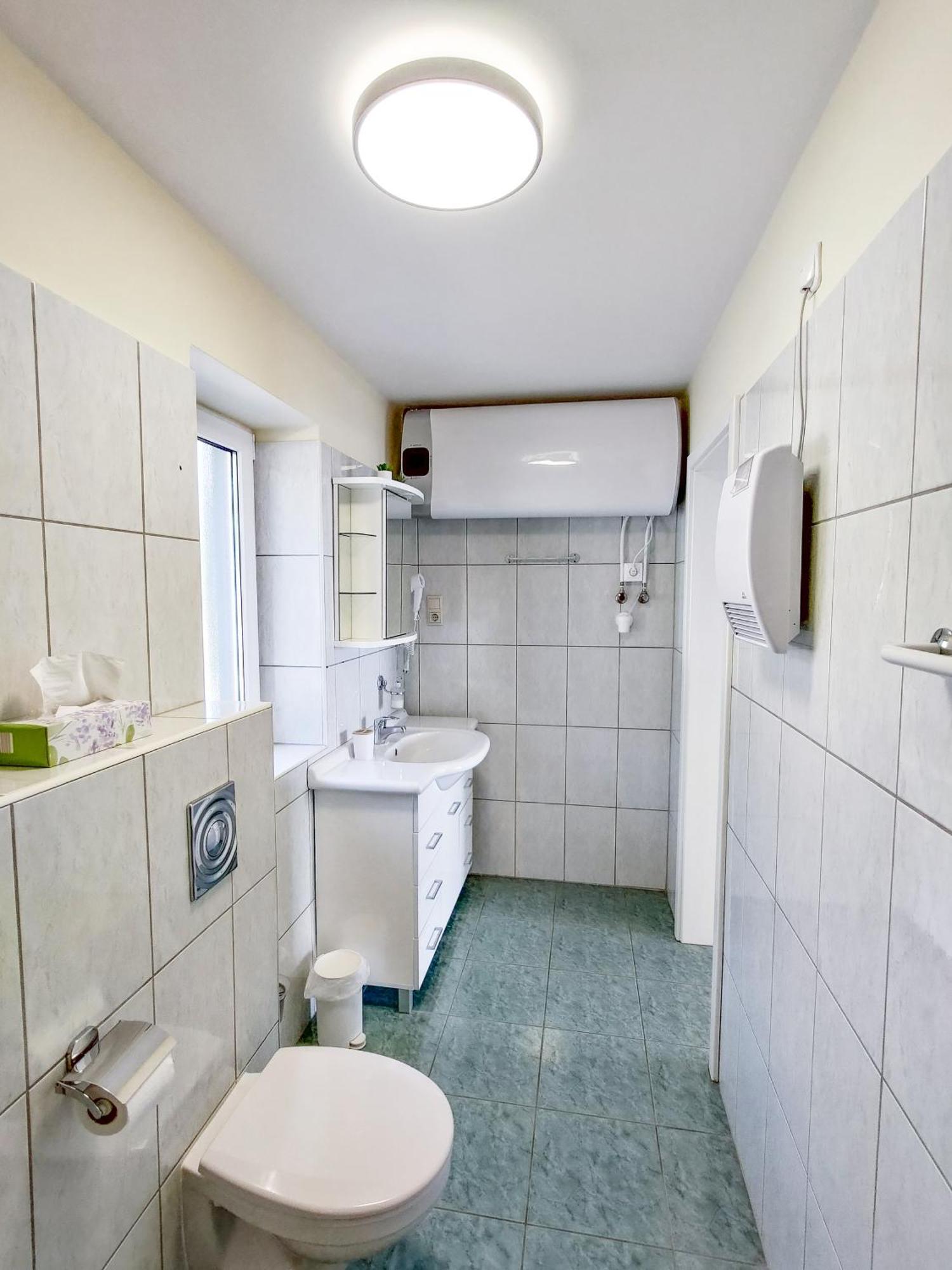 Fuegefa Apartman Balatonalmadi Exterior photo
